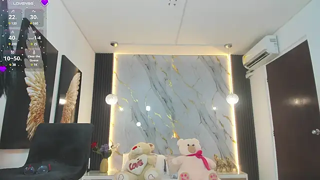 Snapshot of estephany_doll chatting on March 14, 2:19 pm estephany doll online show from March 14, 2:19 pm