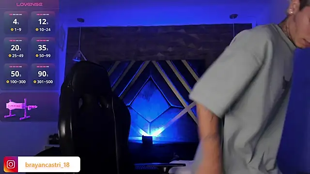 Ian Castillo  online show from March 5, 11:28 am