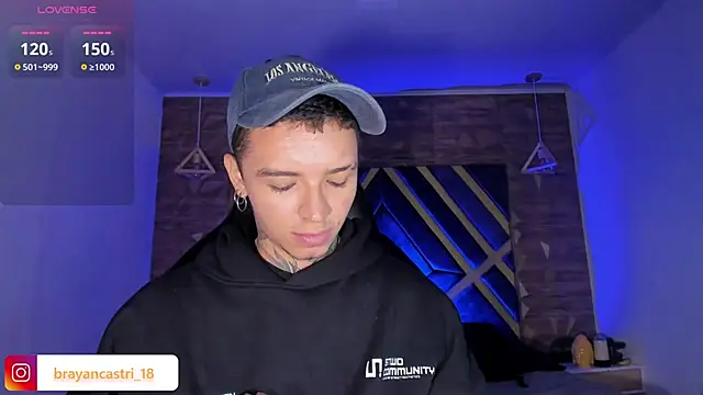 Ian Castillo  online show from April 10, 11:26 am