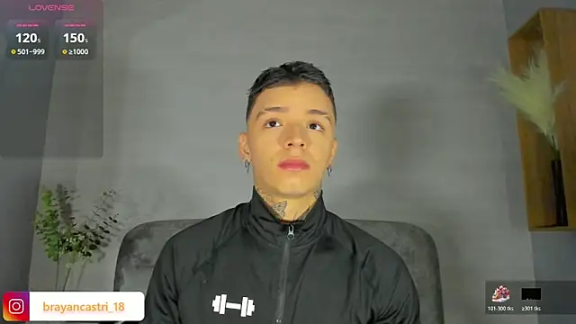Snapshot of Ian_Castillo_ chatting on June 2, 11:23 am Ian Castillo online show from June 2, 11:23 am
