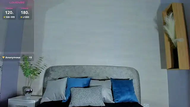 Snapshot of Ian_Castillo_ chatting on June 25, 11:26 am Ian Castillo online show from June 25, 11:26 am