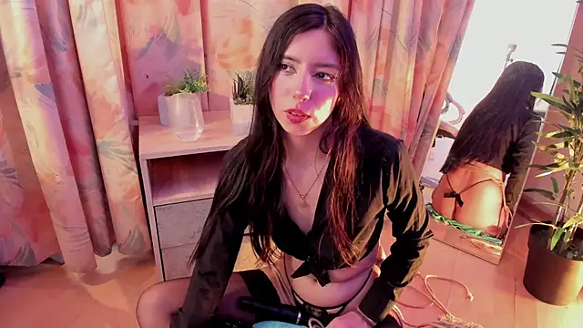 Snapshot of aisha_bx chatting on January 23, 5:52 pm aisha bx online show from January 23, 5:52 pm