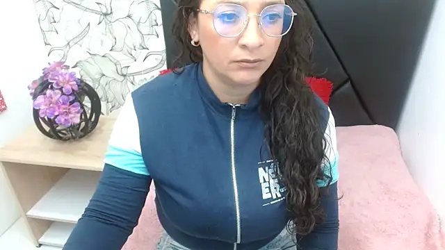 Snapshot of sarax_ximena chatting on April 26, 12:52 am sarax ximena online show from April 26, 12:52 am