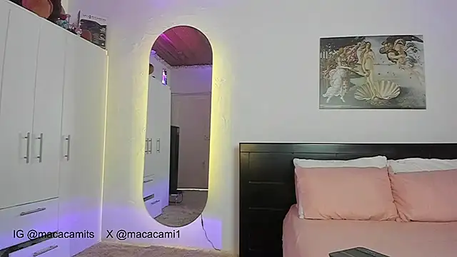Snapshot of macacami1 chatting on April 5, 4:15 pm macacami1 online show from April 5, 4:15 pm