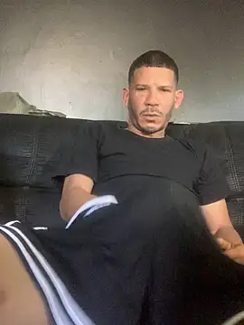Snapshot of Chico_Bellaco chatting on May 26, 2:13 pm Chico Bellaco online show from May 26, 2:13 pm