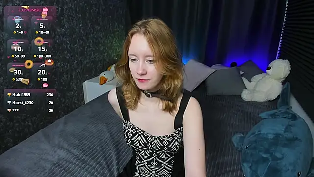 Snapshot of MonicaPerryy chatting on February 13, 3:39 am MonicaPerryy online show from February 13, 3:39 am