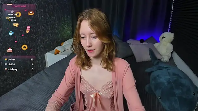 Snapshot of MonicaPerryy chatting on February 15, 12:37 am MonicaPerryy online show from February 15, 12:37 am