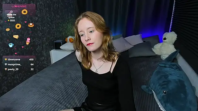 Snapshot of MonicaPerryy chatting on February 19, 3:17 am MonicaPerryy online show from February 19, 3:17 am