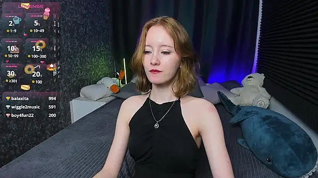Snapshot of MonicaPerryy chatting on March 4, 3:33 am MonicaPerryy online show from March 4, 3:33 am