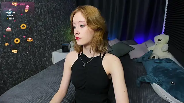 Snapshot of MonicaPerryy chatting on March 13, 9:26 pm MonicaPerryy online show from March 13, 9:26 pm