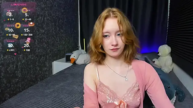Snapshot of MonicaPerryy chatting on March 21, 12:29 am MonicaPerryy online show from March 21, 12:29 am