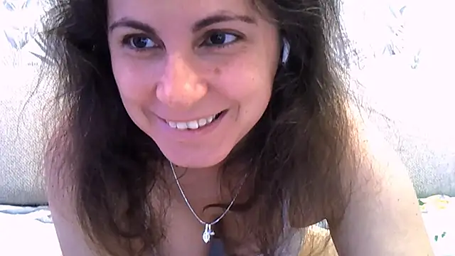 ShelaDiass online show from September 9, 12:43 am