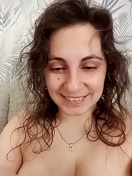 ShelaDiass online show from December 18, 7:14 am