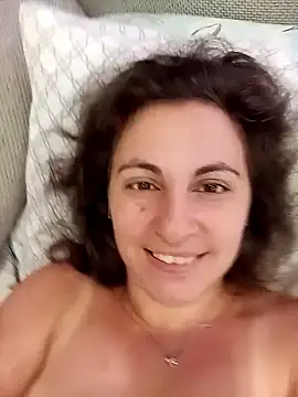Snapshot of ShelaDiass chatting on July 18, 5:22 am ShelaDiass online show from July 18, 5:22 am