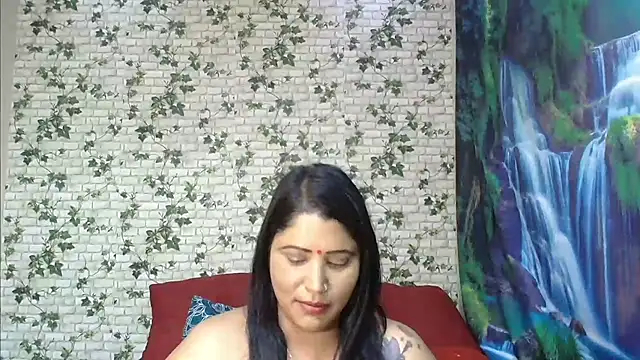 Snapshot of XIndianintimacy chatting on March 1, 6:32 pm XIndianintimacy online show from March 1, 6:32 pm