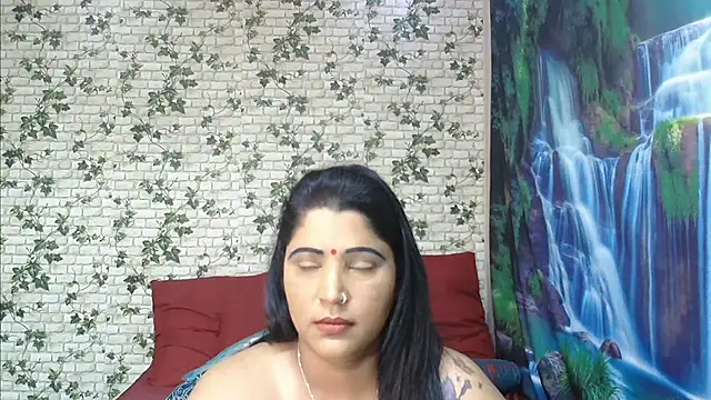 Snapshot of XIndianintimacy chatting on March 21, 7:35 pm XIndianintimacy online show from March 21, 7:35 pm