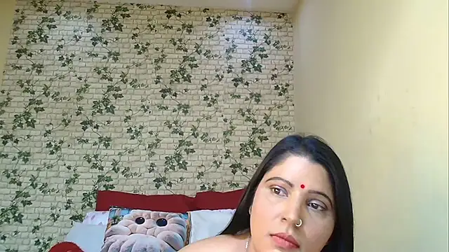 Snapshot of XIndianintimacy chatting on July 25, 6:16 pm XIndianintimacy online show from July 25, 6:16 pm
