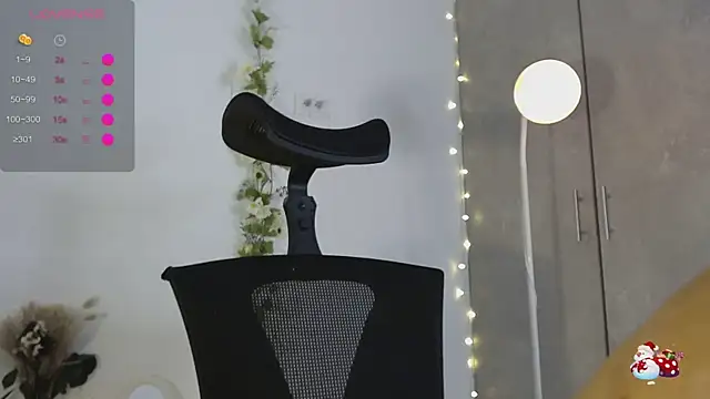 Snapshot of pauliCarter chatting on February 5, 7:51 pm pauliCarter online show from February 5, 7:51 pm