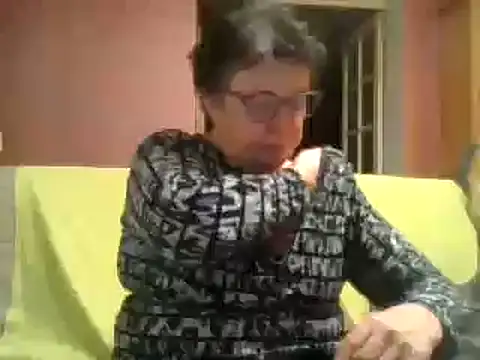 Vandeae44 online show from February 13, 8:24 pm