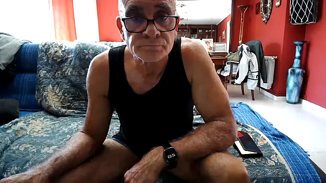 Snapshot of maduroguapo chatting on April 19, 10:03 am maduroguapo online show from April 19, 10:03 am