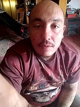 Snapshot of wilsons12 chatting on May 1, 7:29 pm wilsons12 online show from May 1, 7:29 pm
