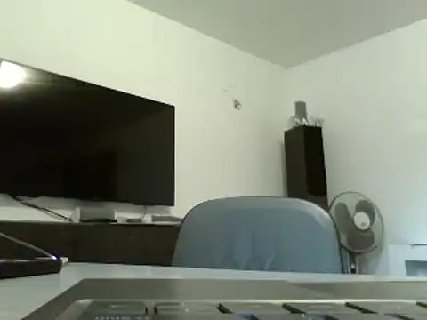 Snapshot of FROL83 chatting on April 16, 5:36 pm FROL83 online show from April 16, 5:36 pm