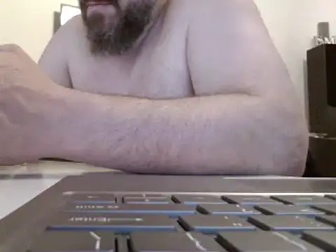 Snapshot of FROL83 chatting on May 19, 7:42 pm FROL83 online show from May 19, 7:42 pm