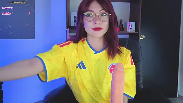 Snapshot of Celeste_Ford_18 chatting on July 3, 11:00 pm Celeste Ford 18 online show from July 3, 11:00 pm