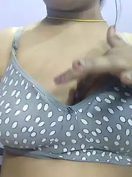 Snapshot of cute_riya0 chatting on December 2, 5:26 am cute riya0 online show from December 2, 5:26 am