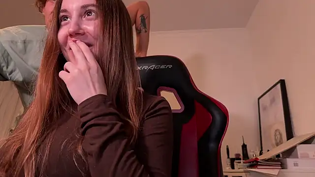 oypo online show from October 17, 5:15 pm