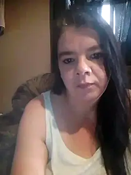 Snapshot of Hornyparratjie chatting on April 21, 1:17 pm Hornyparratjie online show from April 21, 1:17 pm