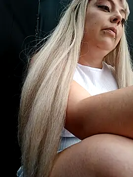 madelaine- online show from March 3, 9:48 pm