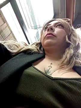 madelaine- online show from December 22, 7:11 pm