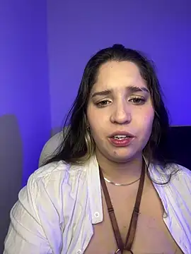 Snapshot of valentina_jonnes1 chatting on April 29, 6:06 am valentina jonnes1 online show from April 29, 6:06 am