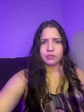 Snapshot of valentina_jonnes1 chatting on June 1, 4:03 am valentina jonnes1 online show from June 1, 4:03 am