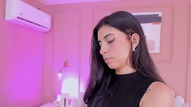 zia cooper online show from February 18, 6:48 pm