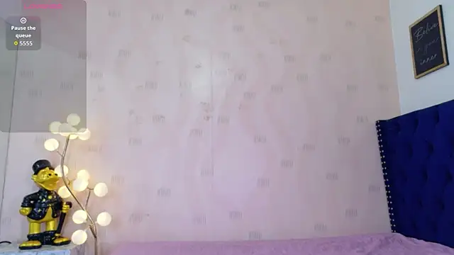 Snapshot of littleebonymommy chatting on June 23, 7:12 pm littleebonymommy online show from June 23, 7:12 pm