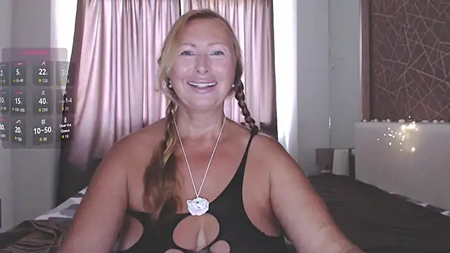 Snapshot of _Monika_sun_ chatting on May 26, 1:34 am Monika sun online show from May 26, 1:34 am