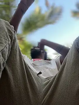 Snapshot of bigfatdick111 chatting on March 1, 11:12 am bigfatdick111 online show from March 1, 11:12 am