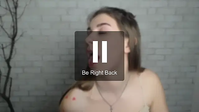 Snapshot of Sweet_Doll_Luna chatting on December 29, 11:50 pm Sweet Doll Luna online show from December 29, 11:50 pm