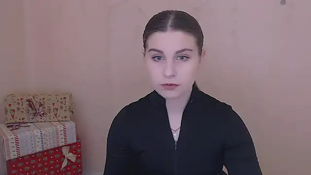 Snapshot of Sweet_Doll_Luna chatting on January 7, 12:41 pm Sweet Doll Luna online show from January 7, 12:41 pm