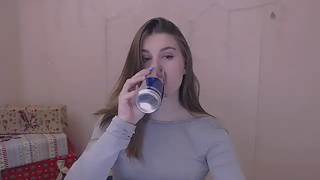 Snapshot of Sweet_Doll_Luna chatting on January 9, 12:41 pm Sweet Doll Luna online show from January 9, 12:41 pm