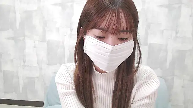 LOVE MOMO LOVE online show from November 11, 10:37 am