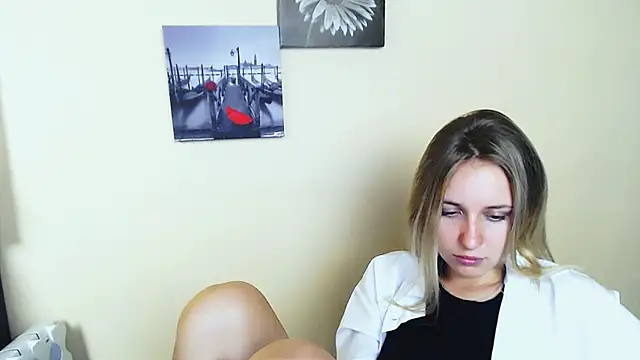  Nicole new online show from August 9, 8:30 am