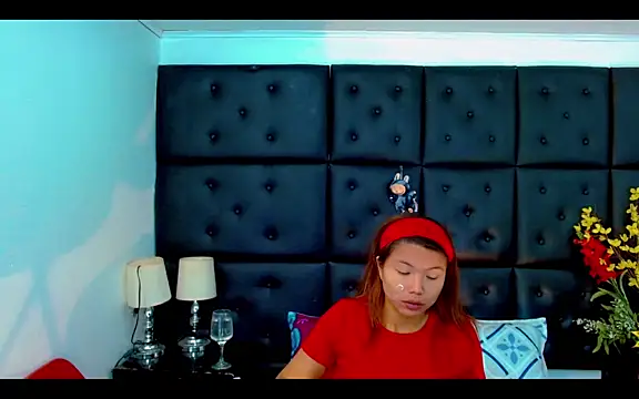 Snapshot of Isalombardi chatting on May 4, 2:51 am Isalombardi online show from May 4, 2:51 am