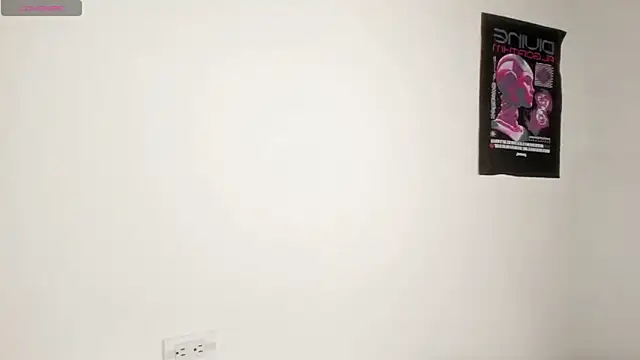 Snapshot of MiaGoth_ chatting on August 2, 1:48 am MiaGoth online show from August 2, 1:48 am