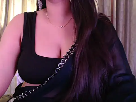 Snapshot of Sexy_Myra18 chatting on May 18, 4:07 am Sexy Myra18 online show from May 18, 4:07 am