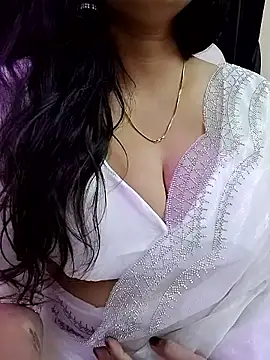 kaamuk shweta online show from January 18, 5:50 pm