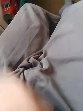 krissraw online show from April 21, 7:36 am