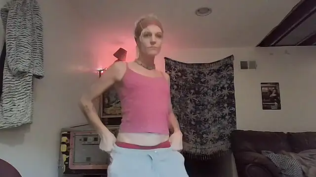 Snapshot of AddieAssets chatting on December 4, 4:10 am AddieAssets online show from December 4, 4:10 am